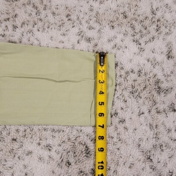 Lafayette 148 Size 4 Classic Pastel Green Stretch Preppy Cuffed Tapered Capris - Picture 9 of 10